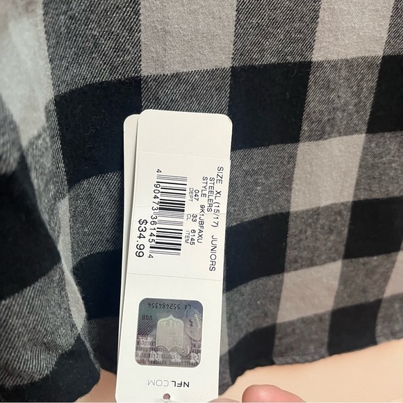 Pittsburgh Steelers Juniors Black Front Knot Plaid Size XL Button-Up Shirt NWT - Picture 5 of 16